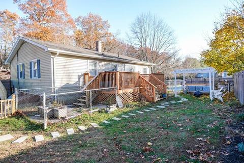 212 Garnet St, Springfield, MA 01129 photo 20