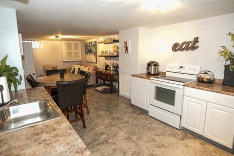 212 Garnet St, Springfield, MA 01129 photo 12