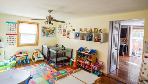 212 Garnet St, Springfield, MA 01129 photo 10
