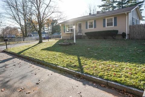 212 Garnet St, Springfield, MA 01129 photo 2