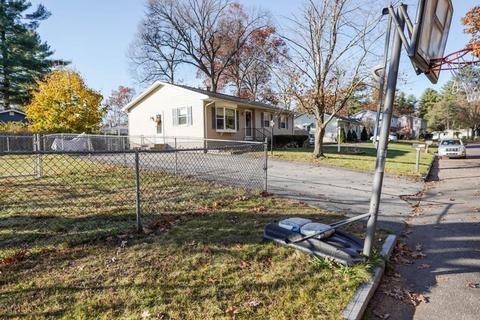 212 Garnet St, Springfield, MA 01129 photo 21