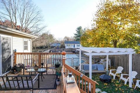 212 Garnet St, Springfield, MA 01129 photo 19