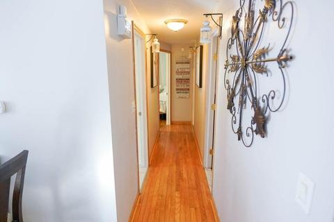 212 Garnet St, Springfield, MA 01129 photo 5