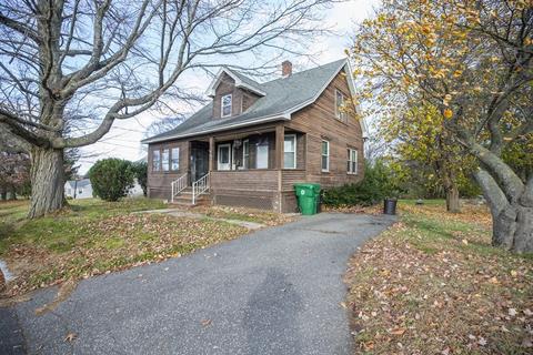 141 Moore St, Chicopee, MA 01013 photo 3