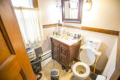 141 Moore St, Chicopee, MA 01013 photo 18