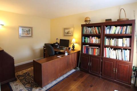9 Lakeview Cir, Sutton, MA 01590 photo 12