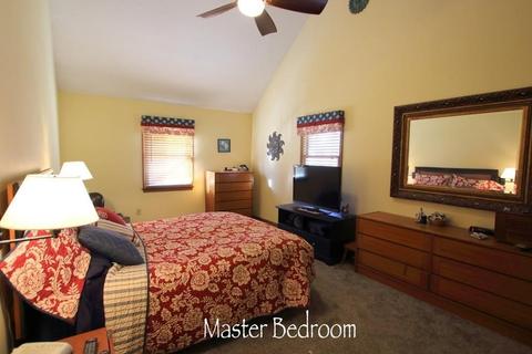 9 Lakeview Cir, Sutton, MA 01590 photo 14