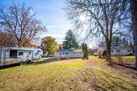 26 Brittany Rd, Springfield, MA 01151 photo 3