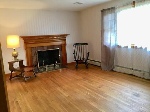 49 Venture Dr, Springfield, MA 01119 photo 5