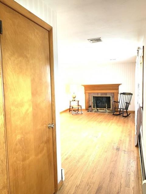 49 Venture Dr, Springfield, MA 01119 photo 6