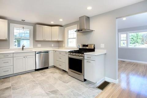 13 Pine Rd, Beverly, MA 01915 photo 7