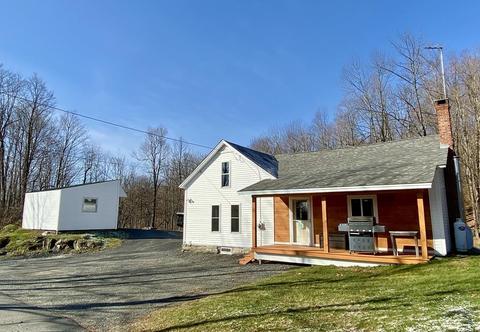11 Ledge Rd, Heath, MA 01346 photo 1