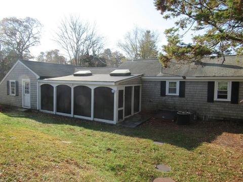 14 Briarcliff Ln, Barnstable, MA 02632 photo 3