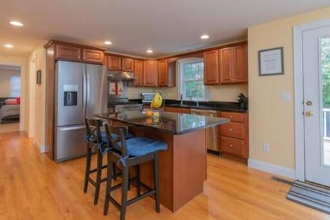 10 Edgewater Rd, Mashpee, MA 02649 photo 3