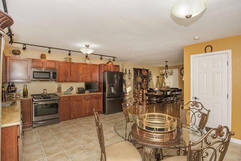40 Alsop St, Fall River, MA 02723 photo 12
