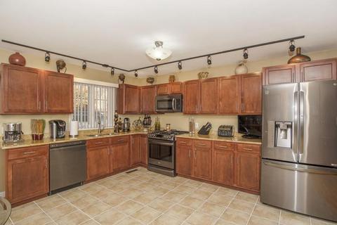40 Alsop St, Fall River, MA 02723 photo 10