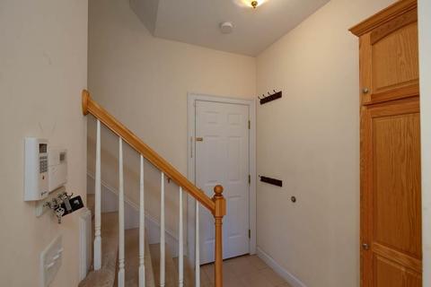1 Knowlton Cir #1, Upton, MA 01568 photo 9