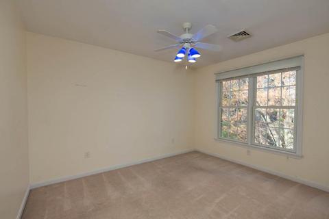 1 Knowlton Cir #1, Upton, MA 01568 photo 16