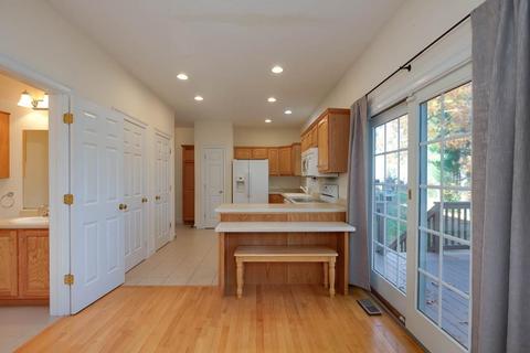 1 Knowlton Cir #1, Upton, MA 01568 photo 6