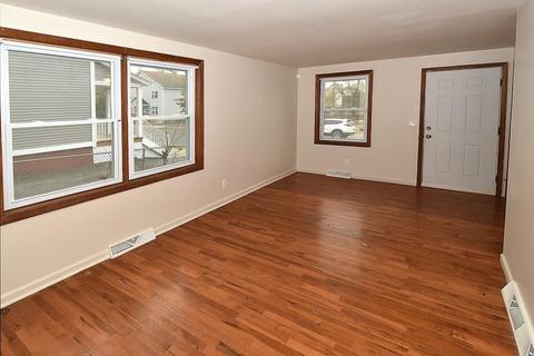 11 Dawes St, Springfield, MA 01109 photo 13