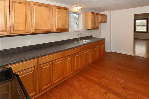11 Dawes St, Springfield, MA 01109 photo 6