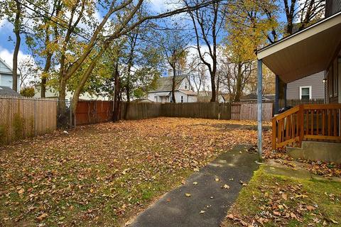 11 Dawes St, Springfield, MA 01109 photo 23