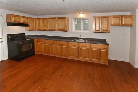 11 Dawes St, Springfield, MA 01109 photo 4