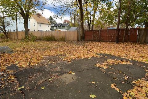 11 Dawes St, Springfield, MA 01109 photo 24