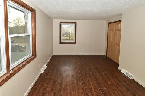 11 Dawes St, Springfield, MA 01109 photo 17
