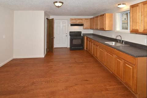 11 Dawes St, Springfield, MA 01109 photo 5