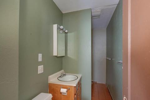 49 Pilgrim Ave, Worcester, MA 01604 photo 16