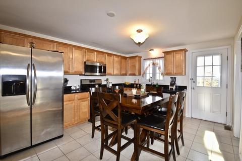 4695 N Main St #4, Fall River, MA 02720 photo 7