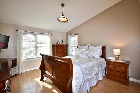 4695 N Main St #4, Fall River, MA 02720 photo 9