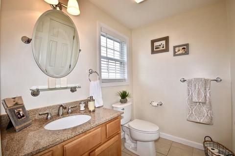 4695 N Main St #4, Fall River, MA 02720 photo 13