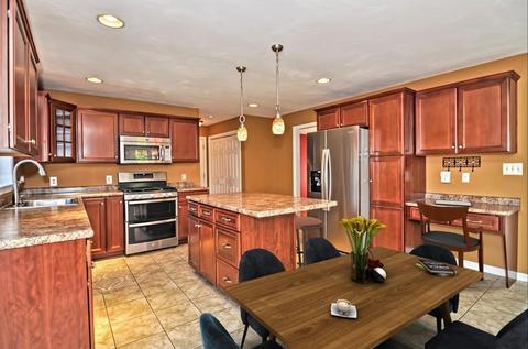 91 Pheasant Ln, Raynham, MA 02767 photo 11