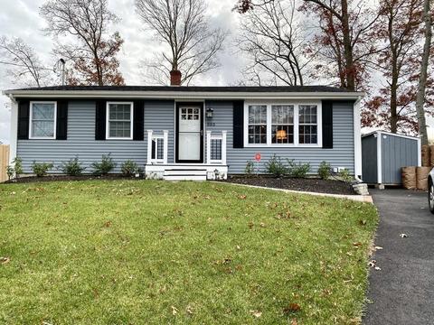 883 Spencer St, Fall River, MA 02721 photo 1