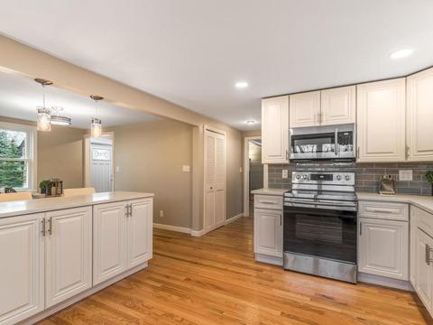 14 Willow St, Wakefield, MA 01880 photo 6