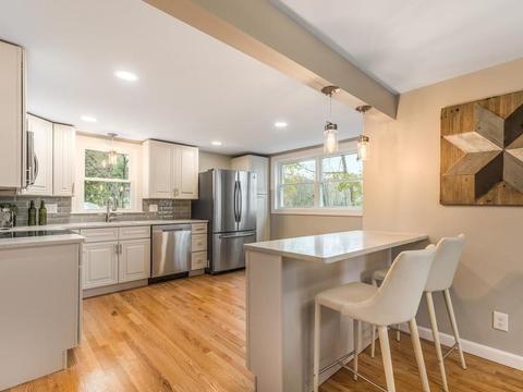14 Willow St, Wakefield, MA 01880 photo 5