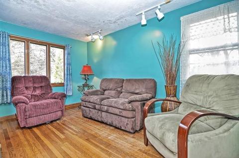 82 Pine St, Franklin, MA 02038 photo 11