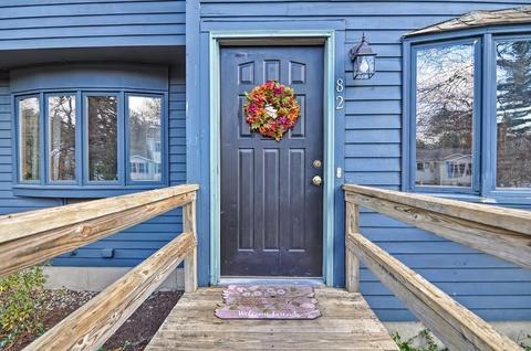 82 Pine St, Franklin, MA 02038 photo 3