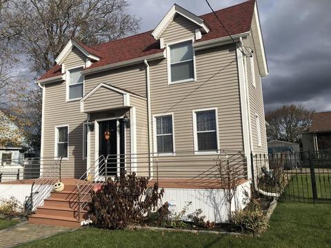 1706 Stafford Rd, Fall River, MA 02721 photo 2