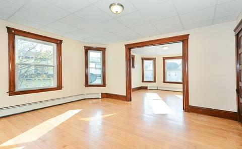 7 Camp St, Worcester, MA 01603 photo 9