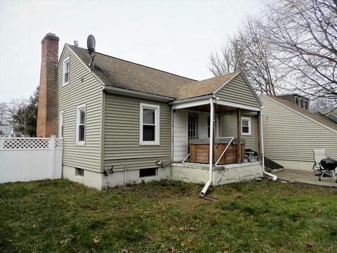 69 Gillette Cir, Springfield, MA 01118 photo 20