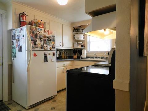 69 Gillette Cir, Springfield, MA 01118 photo 8