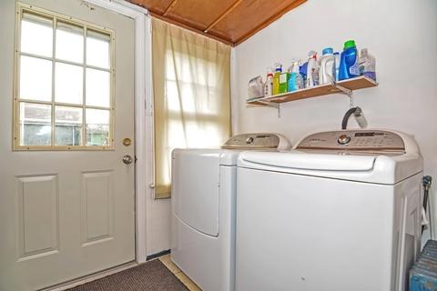 106 Pine St, Clinton, MA 01510 photo 31