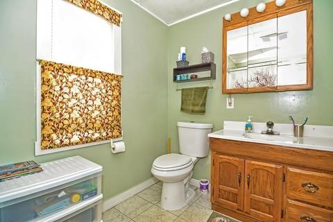 106 Pine St, Clinton, MA 01510 photo 34