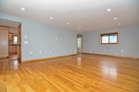 106 Pine St, Clinton, MA 01510 photo 4