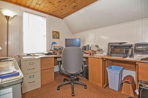 106 Pine St, Clinton, MA 01510 photo 37