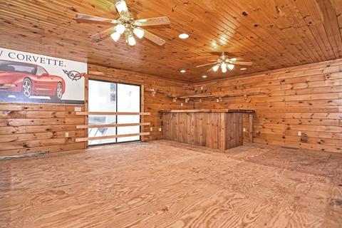 106 Pine St, Clinton, MA 01510 photo 39