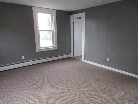95 Foote St, Fall River, MA 02724 photo 3